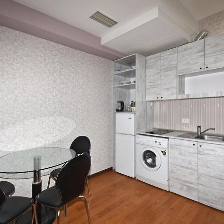 Armenak Apartment No 8, Abovyan Street Jereván Kültér fotó
